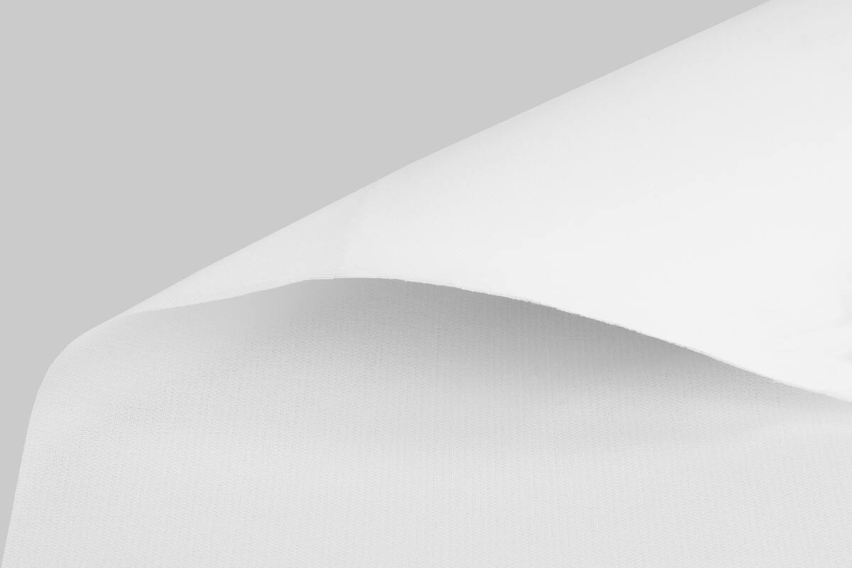 Subli-Lining 40, +/- 34 g 
For subli transfer 
Woven interlining fabric
Effective width: 150 cm (material width 154/155 cm)
2" core
1,50 x +/- 100 m